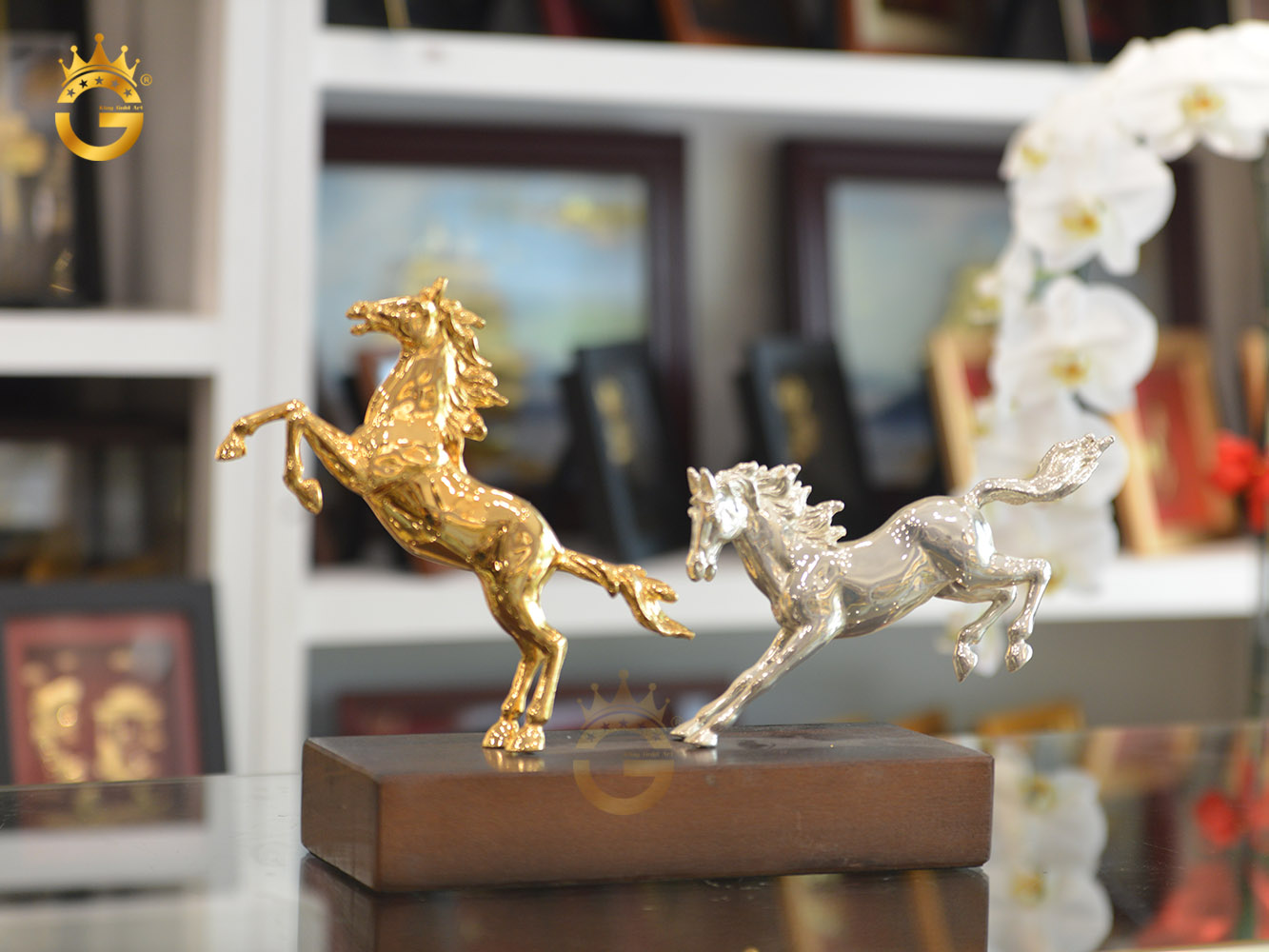 Tượng ngựa mạ bạc mạ vàng 24k đẹp tinh xảo làm quà tặng sếp nam tuổi Ngọ